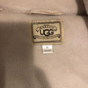 Women’s UGG sweater